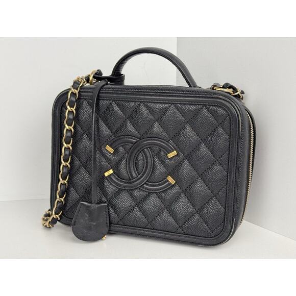 Chanel Caviar Quilted Small CC Filigree Vanity Case Black B-5 - Picture 1 of 16